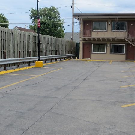 Carter Lake Deluxe Inn/Extended Stay - Council Bluffs מראה חיצוני תמונה